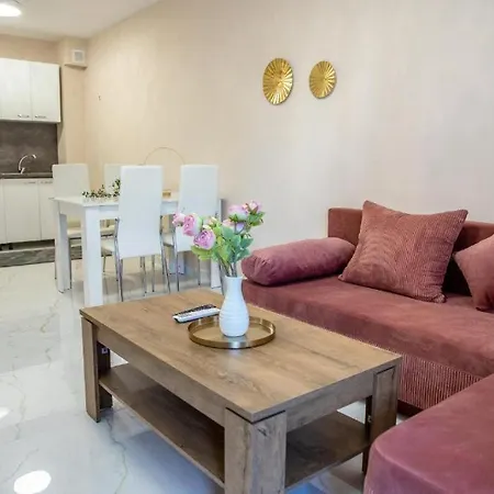 One Bed Symphony Apartment