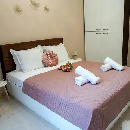 One Bed Symphony Apartment Warna