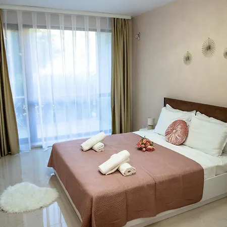 One Bed Symphony Apartament Varna