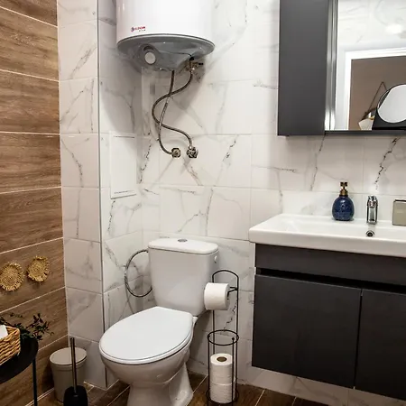 One Bed Symphony Apartament Varna